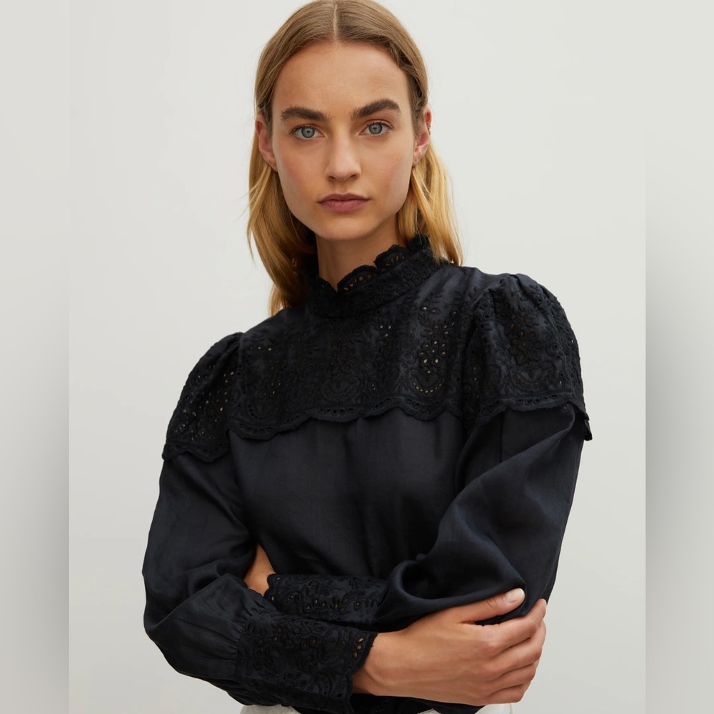 VONNA IN NOIR BY RÓHE Elegant Black Lace Women's Top Eyelet Embroidered